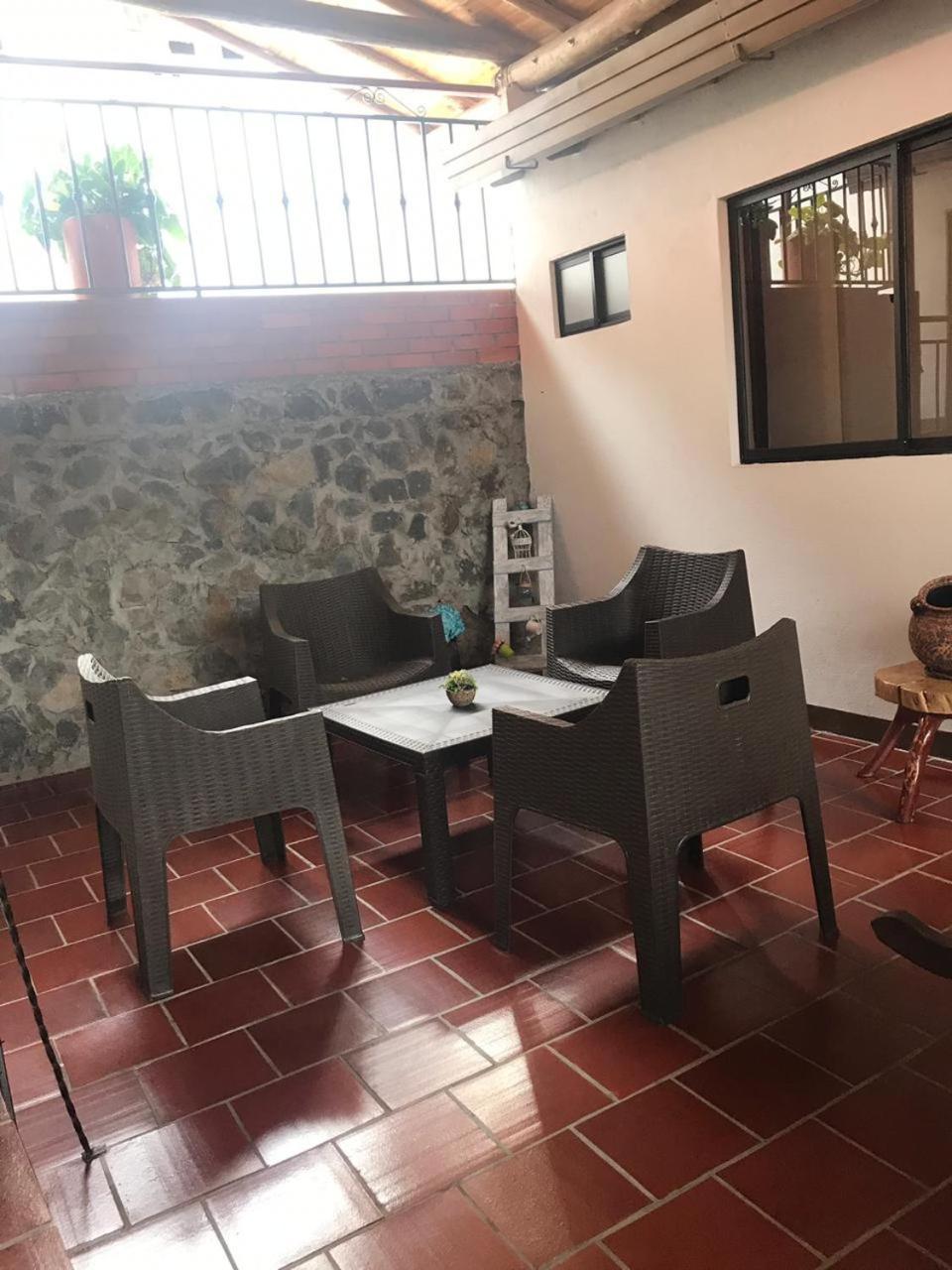 Hostal Rous 산힐 외부 사진