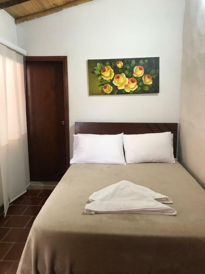 Hostal Rous 산힐 외부 사진